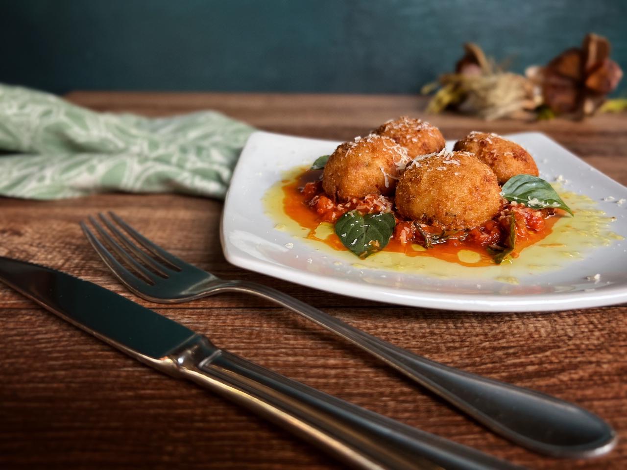 Arancinipomodoropicante3 Speciali Trattoria
